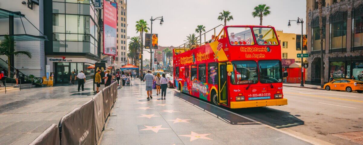 Taking an LA Bus Tour? Stay Safe With These Tips