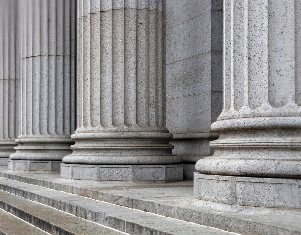 Can I Sue the Federal Government for a Personal Injury?