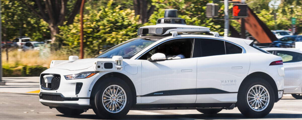 À quoi s'attendre légalement après un accident de véhicule autonome