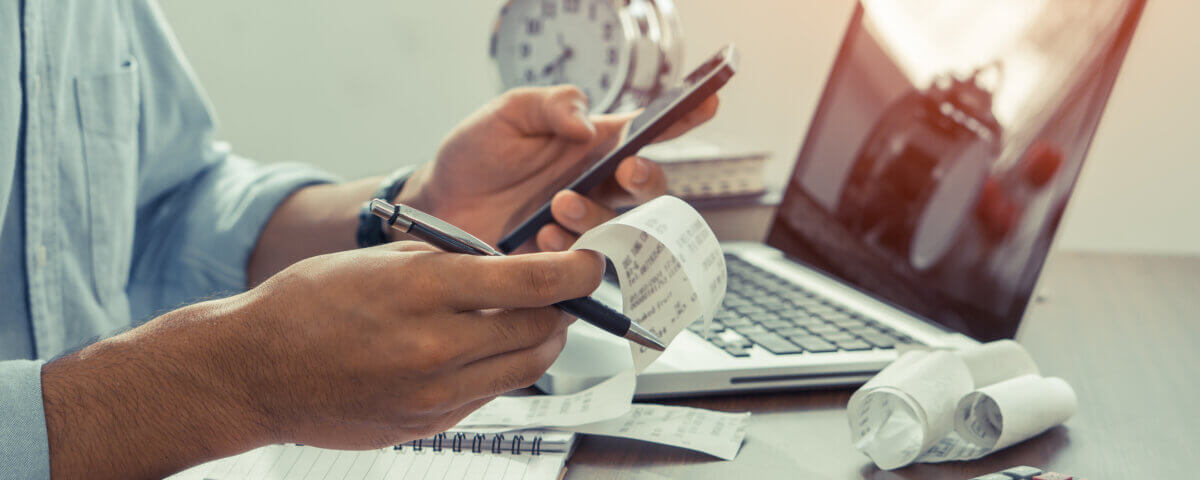 How to Calculate Lost Wages After a Truck Crash