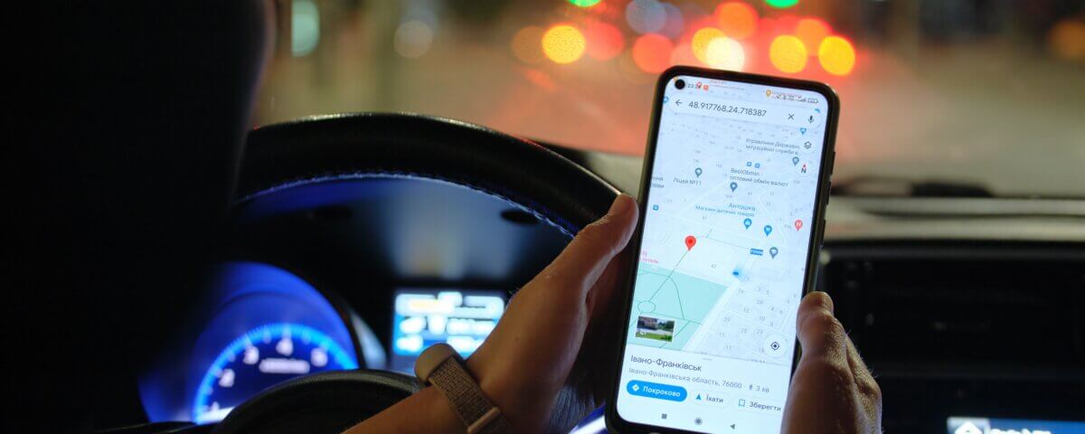 Understanding California’s Law on Using Cell Phones While Driving