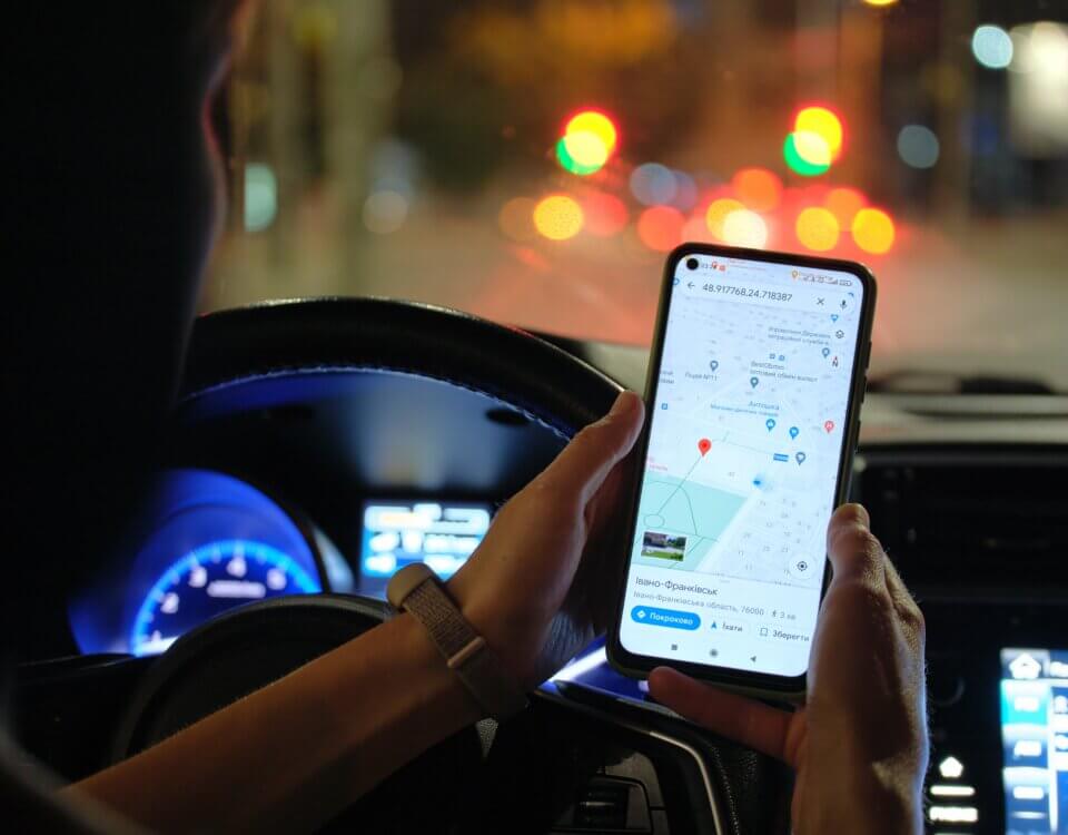Understanding California’s Law on Using Cell Phones While Driving