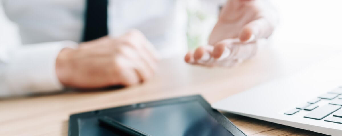 Do Insurance Settlement Delays Violate Victims’ Rights in 2025?