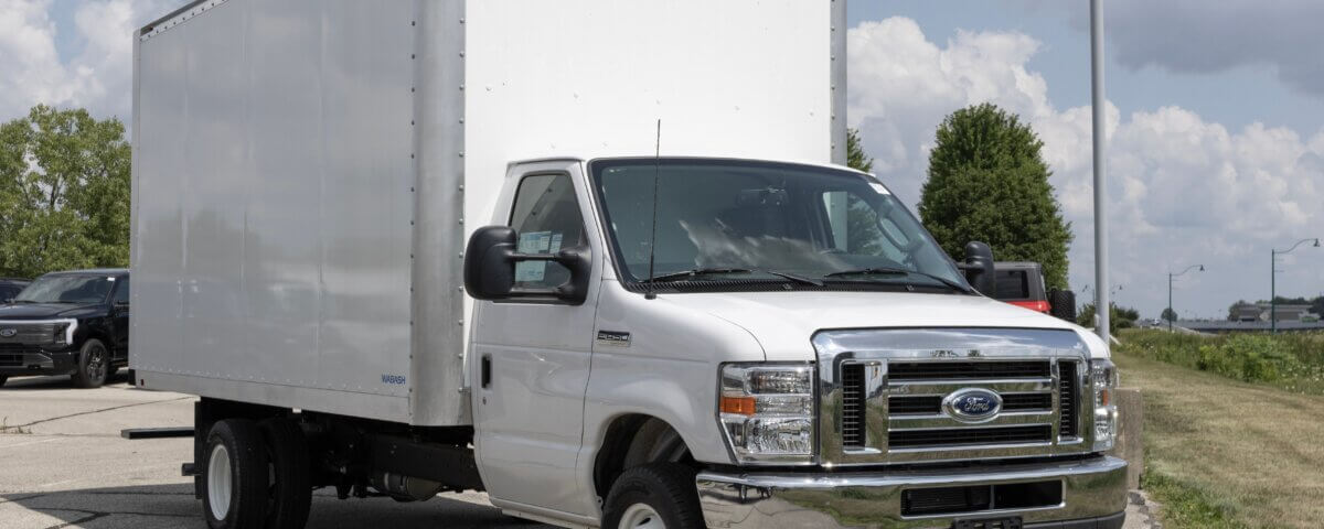 When a Box Truck Requires a CDL