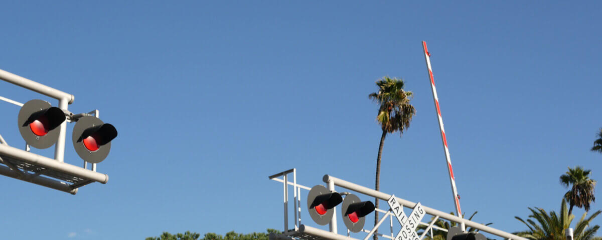 Blinking Red and Yellow Lights at California Intersections: What Drivers Need to Know